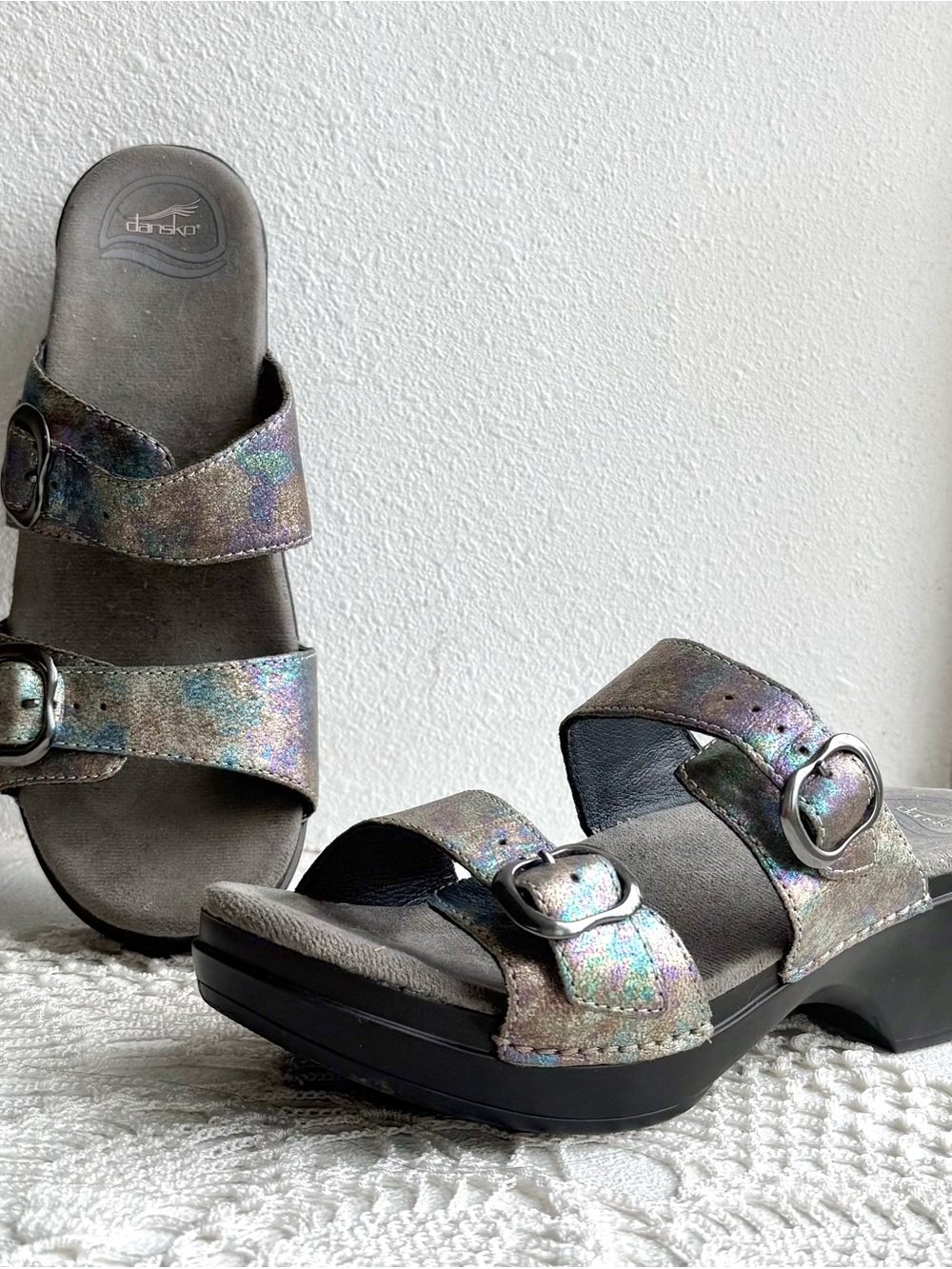 Dansko Sophie Iridescent Leather Double Buckle Platform Slide Sandals EU 39